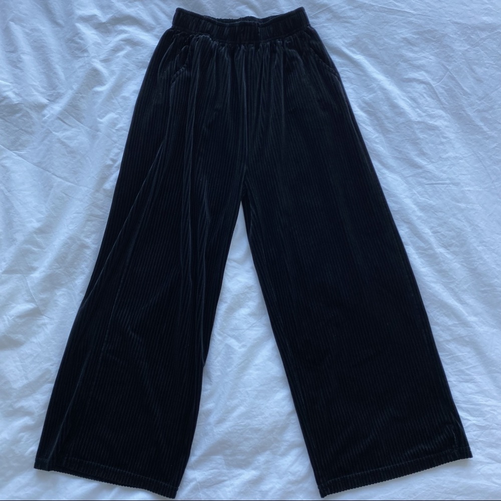 Wide Leg Cropped Faux Corduroy Ribbed Black Pants